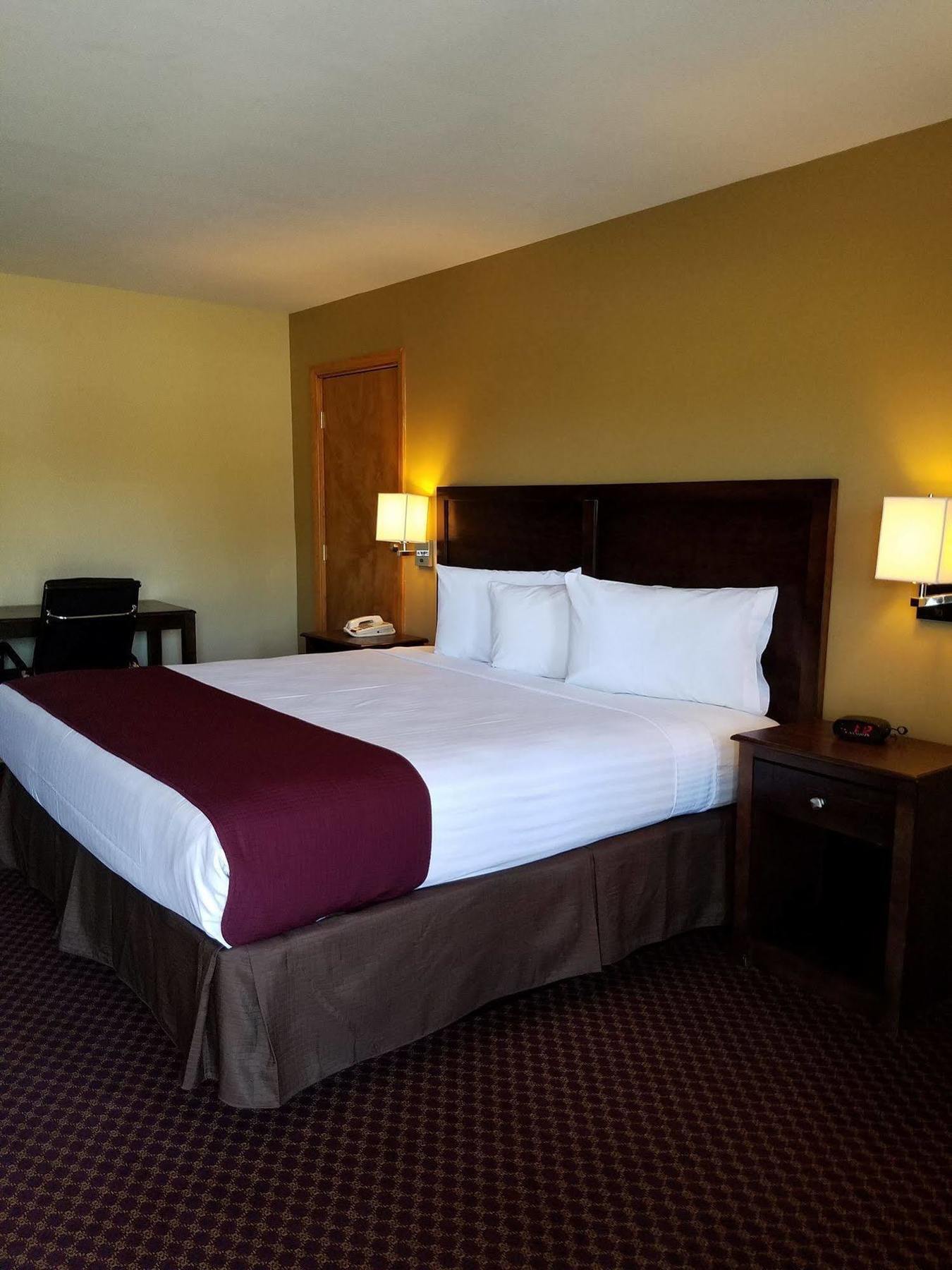 Americas Best Value Inn Bryant Exterior photo